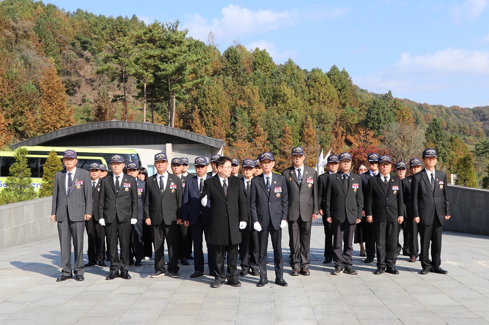 무궁수훈자회 충북도지부 참배('25.11.4.)