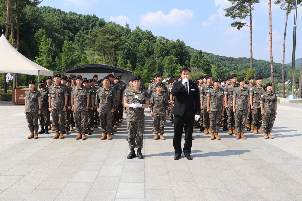 육군학생군사학교 학사장교 참배('26.06.12.)