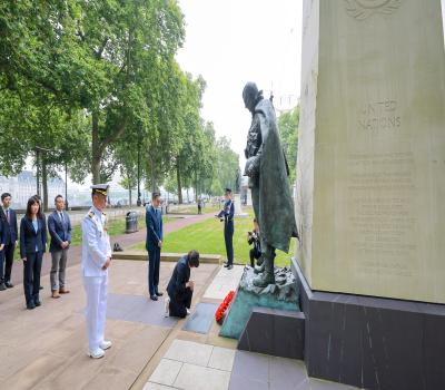 런던 6.25전쟁 한국전참전기념비 참배 이미지