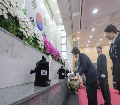 무연고 국가유공자 국립묘지 합동안장식 이미지