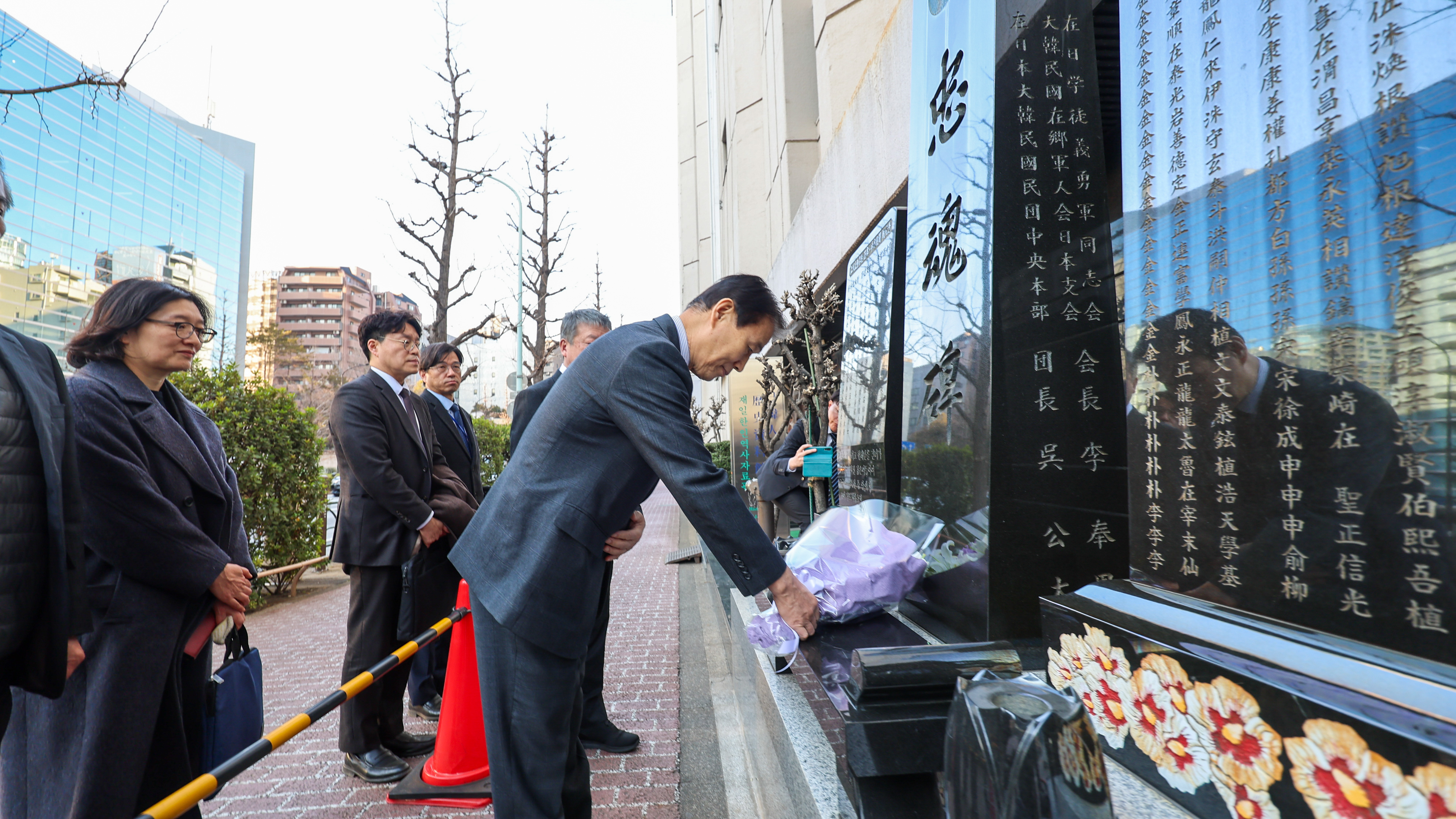Tribute at the Memorial to the Korean Student Volunteer Corps in Japan 이미지