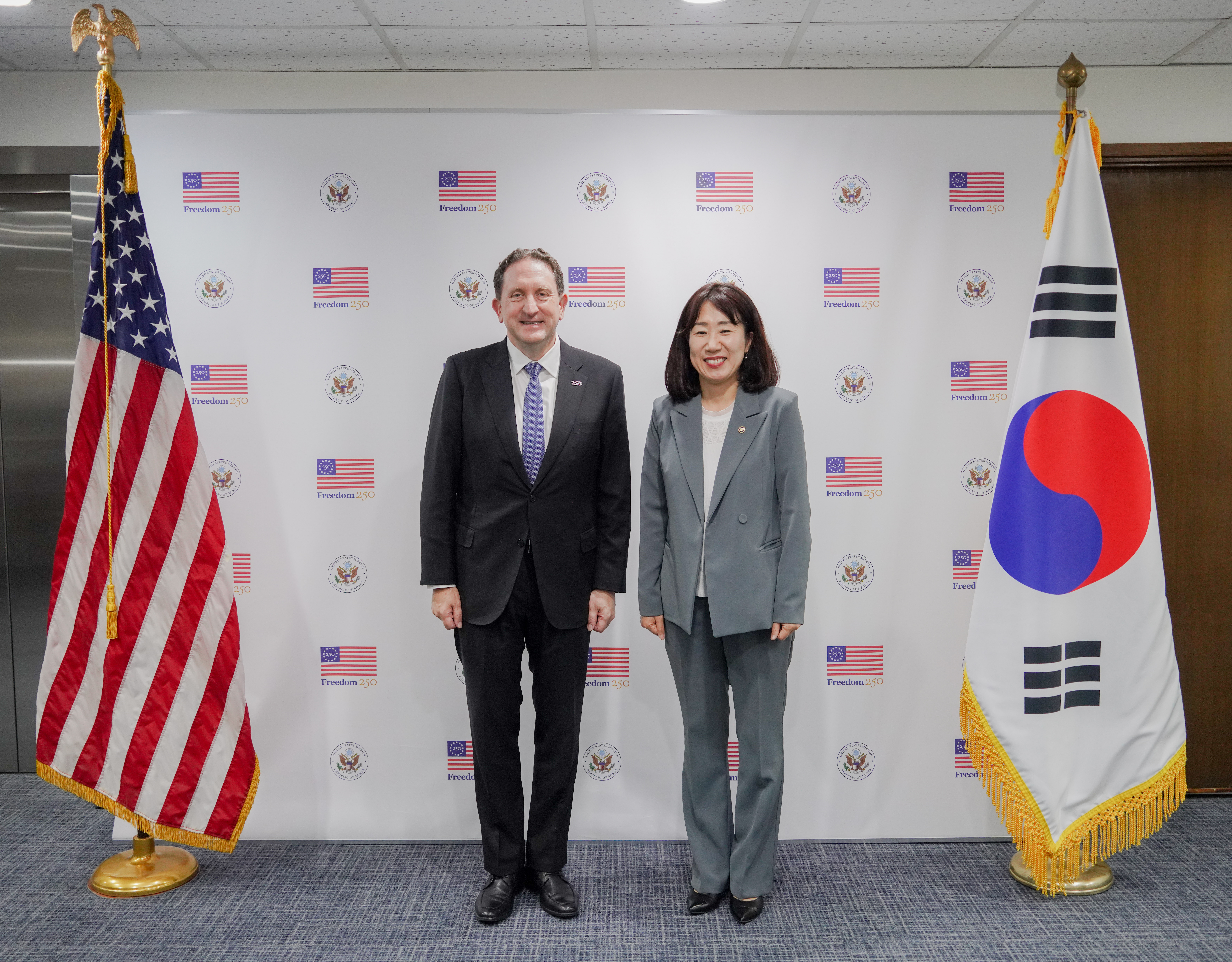 Vice Minister Meets with Deputy Chief of Mission at the U.S. Embassy in Seoul 이미지