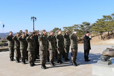 2015년 1월 7일 국군장병 참배 및 나라사랑교육 이미지