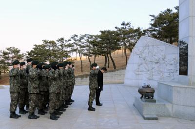 2015년 1월 23일 국군장병 참배 및 나라사랑교육 이미지