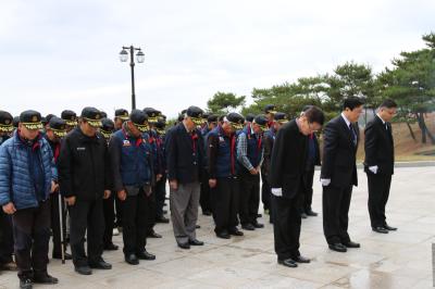 상이군경회 영천시지회 호국원 참배 이미지